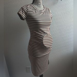 🆕 Heart & Hips Brown & White Striped Maternity midi dress (S)